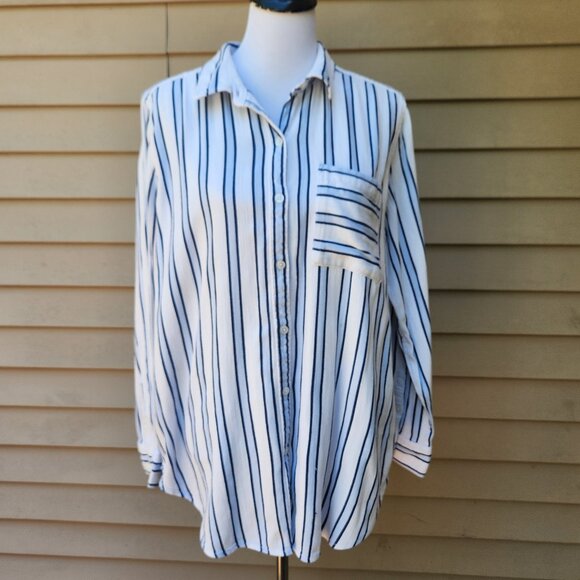 Liz Claiborne Striped Button-Up Blouse White Blue Pocket Square Cotton Blend - Picture 2 of 16